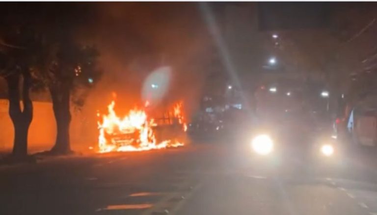 Sobe para cinco o número de ônibus incendiados em Vitória