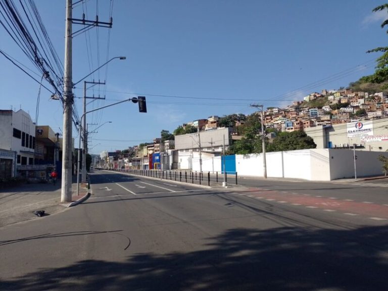 Ônibus que passam na Grande São Pedro têm rota alterada após dia de ataques