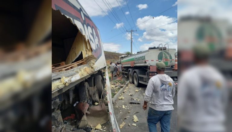 Morre vítima de acidente entre dois caminhões e carro no Noroeste do ES