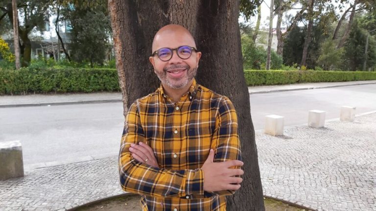 Doutor em educação alerta: “Pais precisam abrir mão das expectativas”