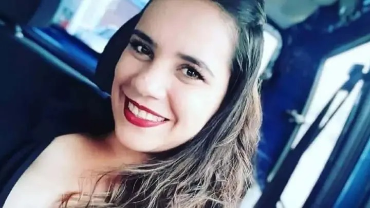 Mulher é encontrada morta com filha de 1 ano no colo