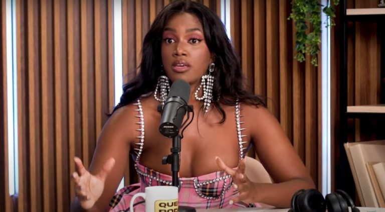Iza diz que viveu trauma no primeiro beijo e lembra quando foi