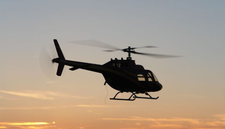 Queda de helicóptero deixa duas pessoas feridas em São Paulo
