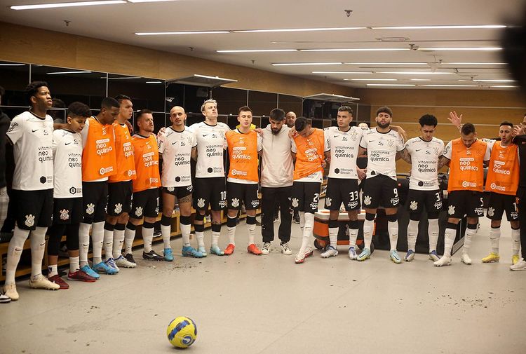 Escalação do Corinthians: Vítor Pereira deve repetir time titular para a final