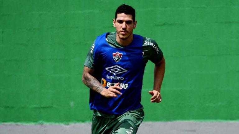 Nino tem presença certa no Fluminense para clássico contra Botafogo