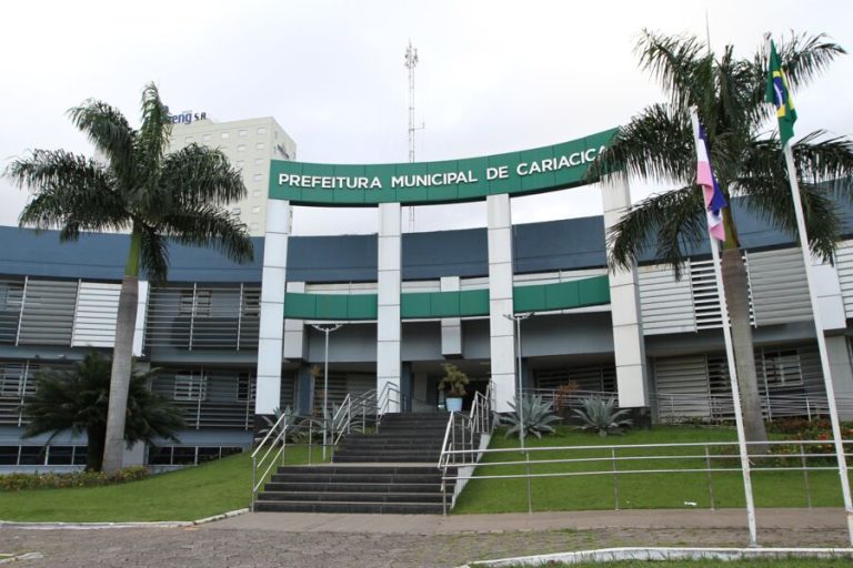 Governo e prefeituras adiam folga do servidor e feriadão fica para novembro