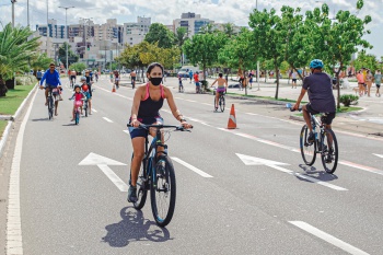 Ruas de lazer e ciclofaixas suspensas neste domingo em Vitória