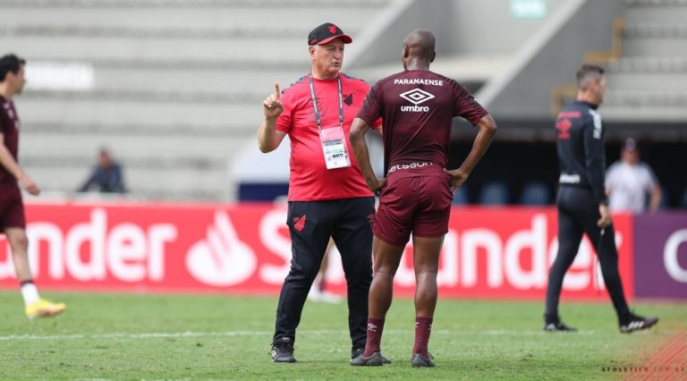 Final da libertadores: plano de Felipão é complicar