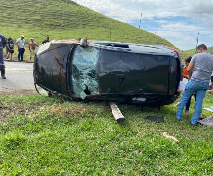 Jovem morre e duas pessoas ficam feridas em acidente no ES