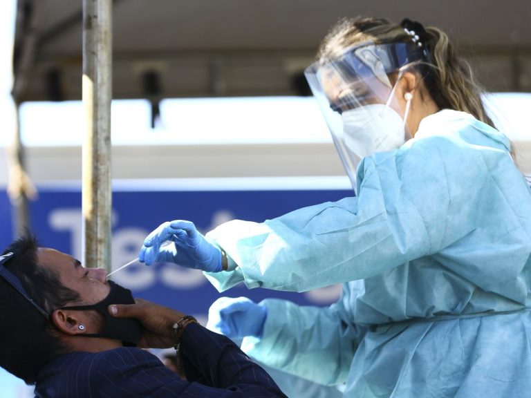 Brasil registra 84 mortes por Covid e mais de 6.000 casos da doença