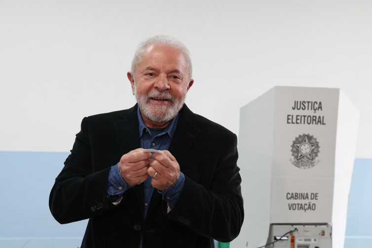 O que deve mudar após Lula assumir presidência do Brasil