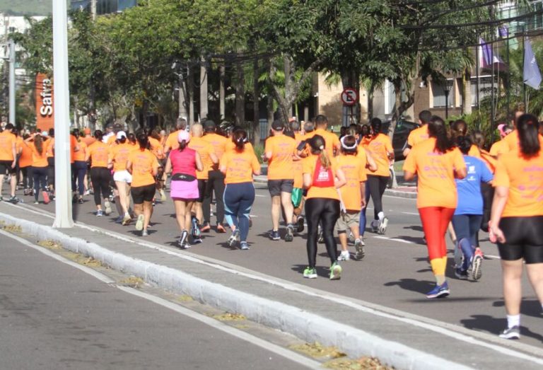 Veja a galeria de fotos da 9ª Corrida Tribuna Ruas da Cidade