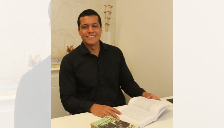 “No mundo individualista, estar junto é revolucionário”, diz psicólogo