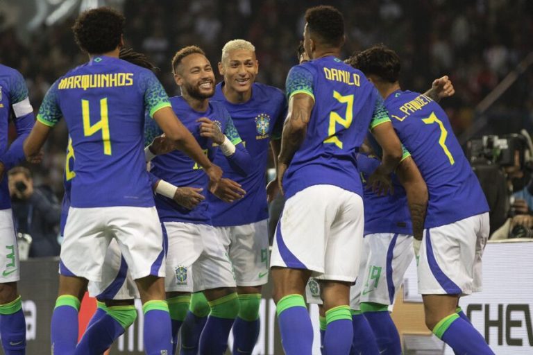 Servidores do ES vão trabalhar em horário especial nos dias de jogos do Brasil