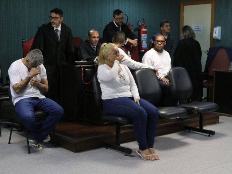 ‘Me perdoa, sou inocente’, diz Flordelis a desembargador durante julgamento