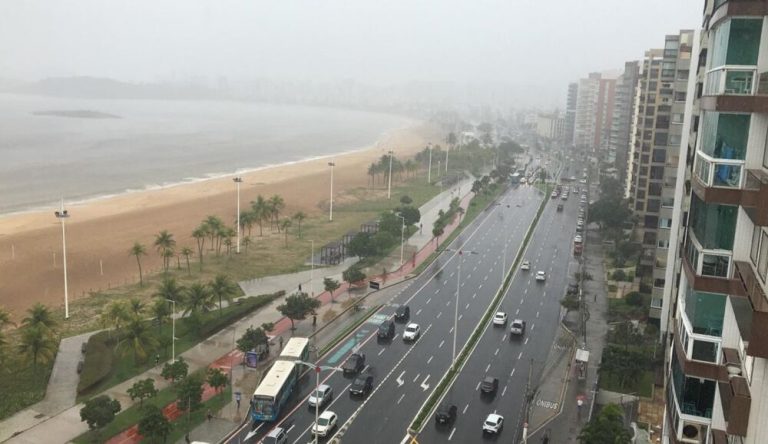 Instituto emite alerta de chuvas intensas para este sábado no ES
