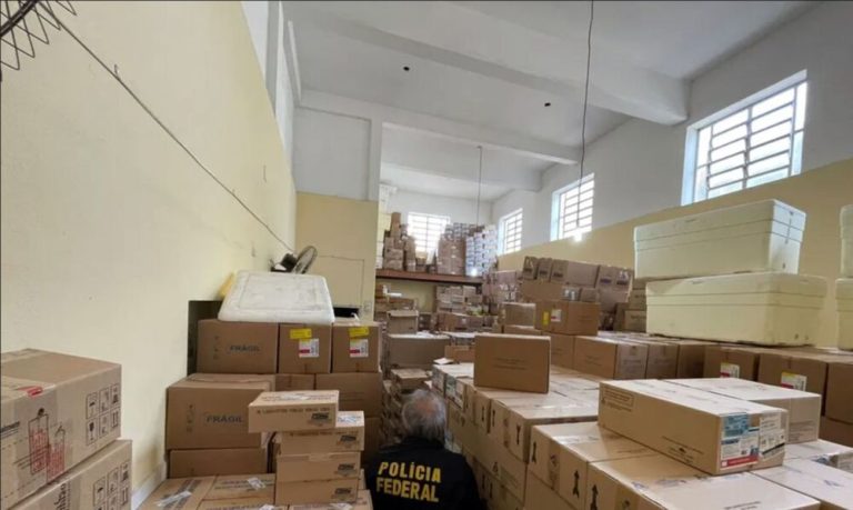 Polícia Federal faz operação contra remédios falsificados em Vila Velha