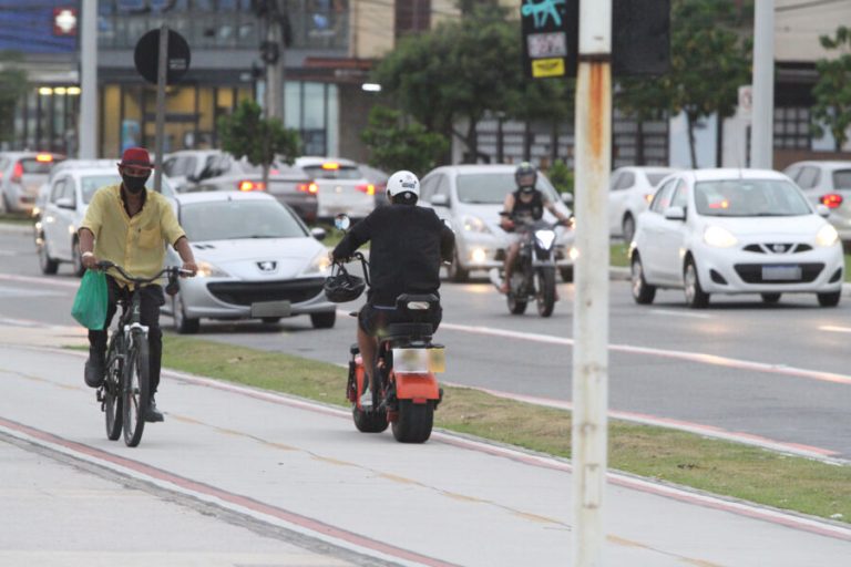 Aprovadas novas regras para a circulação de motos elétricas no ES