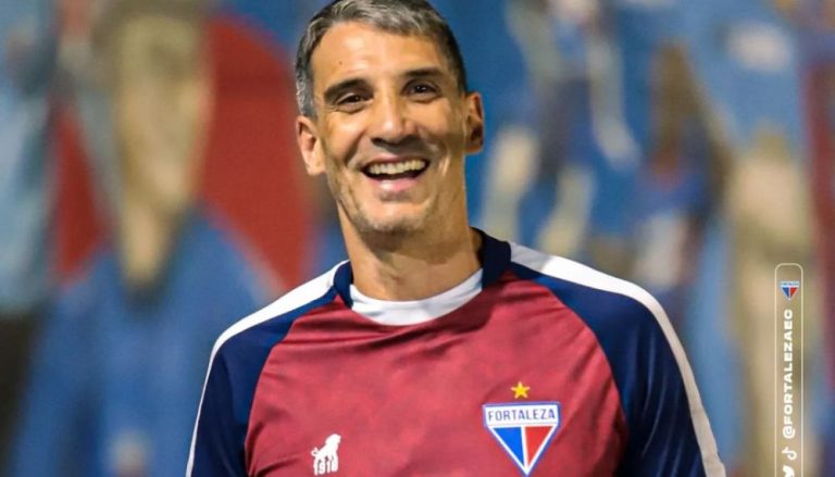 Cotado no Vasco, técnico Vojvoda renova com Fortaleza até 2024