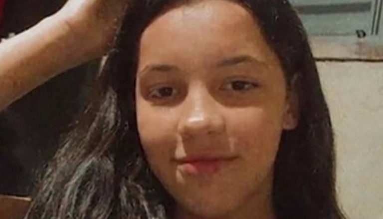 Pai é suspeito de matar e enterrar filha no quintal de casa