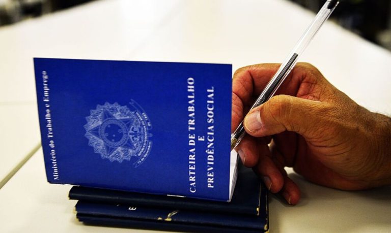 Semana começa com mais de 1.100 vagas de emprego na Grande Vitória