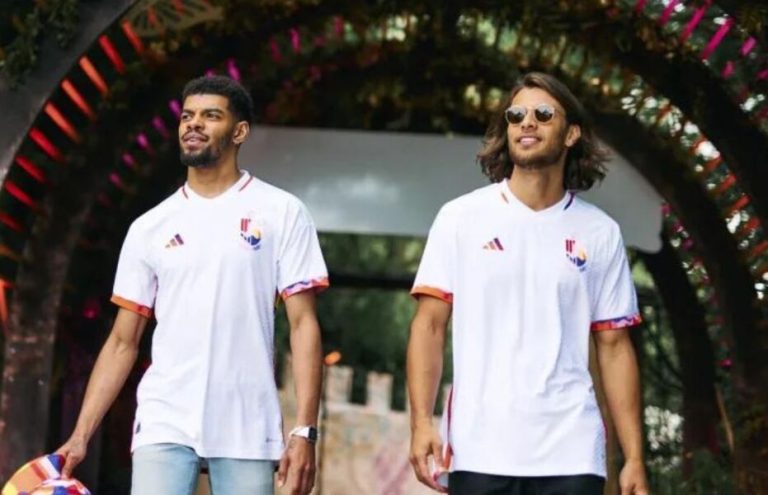 Fifa obriga Bélgica a tirar a palavra “amor” de uniforme da Copa