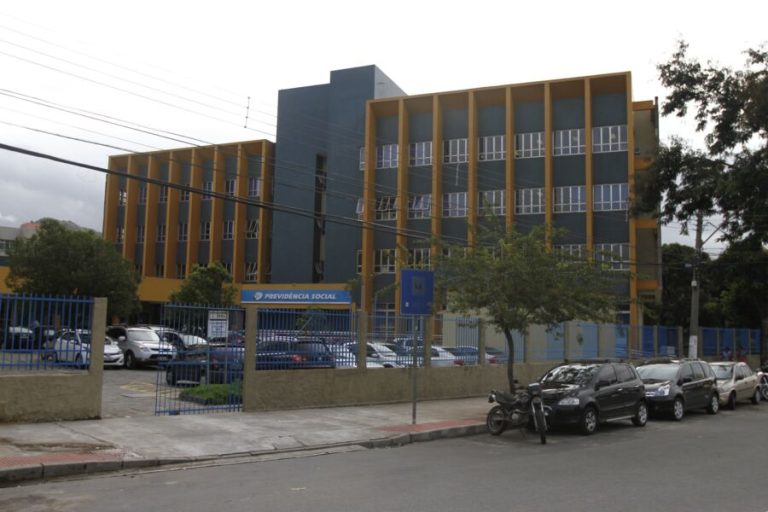 Veja o horário de funcionamento de agências do INSS em dias de jogos do Brasil