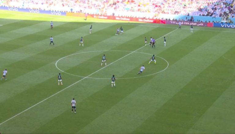 Conheça o novo VAR que ‘parou’ o ataque da Argentina no primeiro tempo