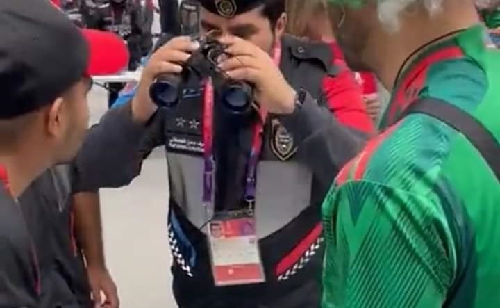VÍDEO | Segurança da Copa encontra bebida alcoólica dentro de binóculo