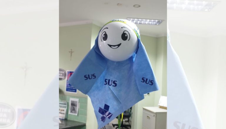 “La SUS”: agente comunitária de Vitória cria versão de mascote da Copa