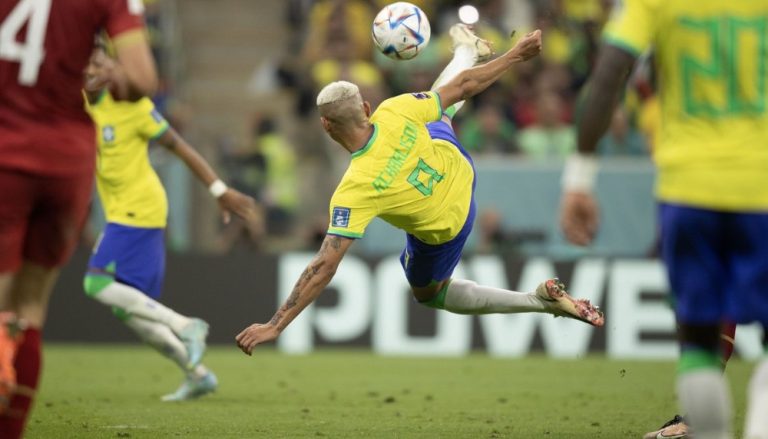 Richarlison diz que gol de voleio foi um dos mais bonitos da carreira