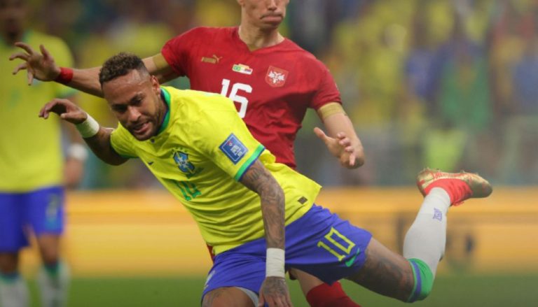 Famosos demonstram apoio à Neymar após lesão e torcem por recuperação