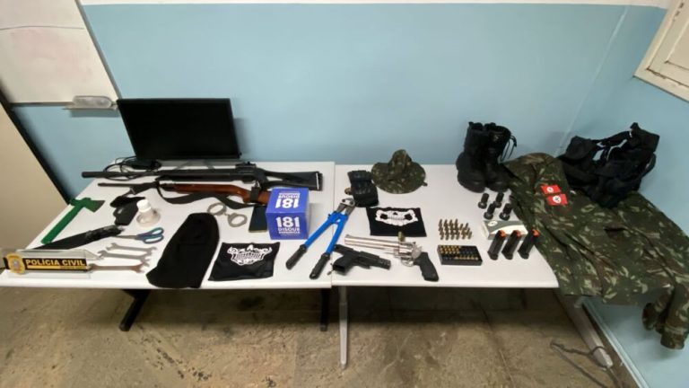 Atirador do ES foi para casa, guardou armas e almoçou com os pais após ataques