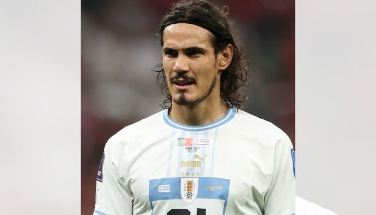 Cavani critica postura defensiva do Uruguai adotada por treinador