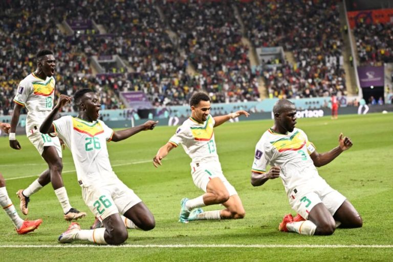 Sem Mané, Senegal vê novo herói brilhar, bate Equador e vai às oitavas