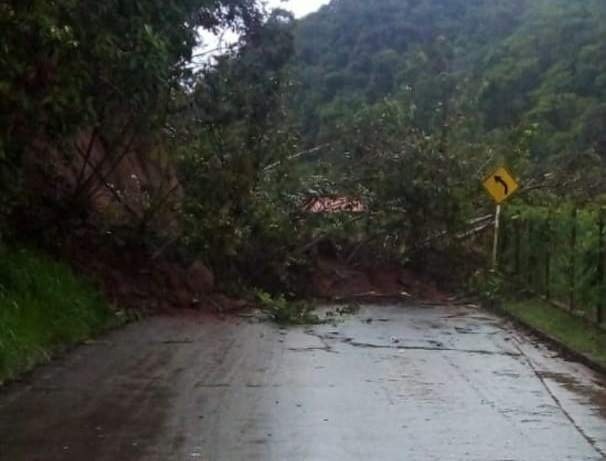 Chuva já prejudica acesso a comunidades rurais do ES