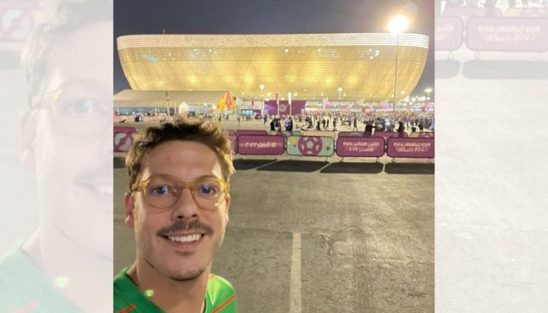 Com fama de pé frio, Fábio Porchat volta do Catar: ‘Pro Brasil ser campeão’