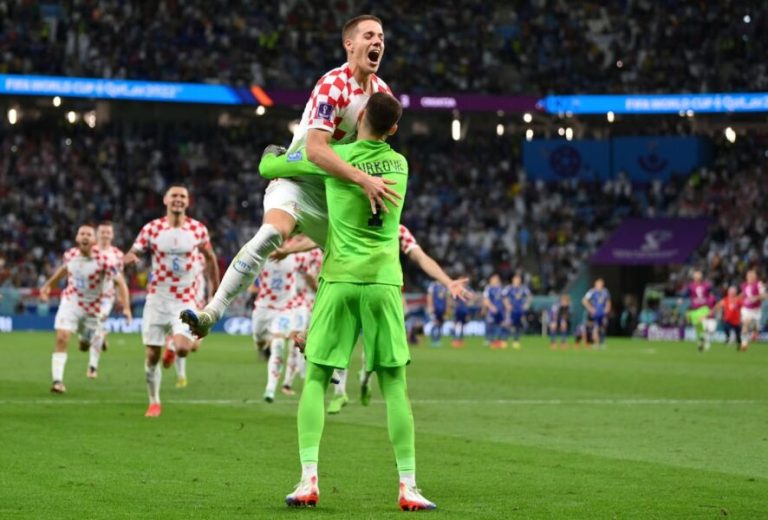 Livakovic brilha nos pênaltis, Croácia vence o Japão e avança às quartas