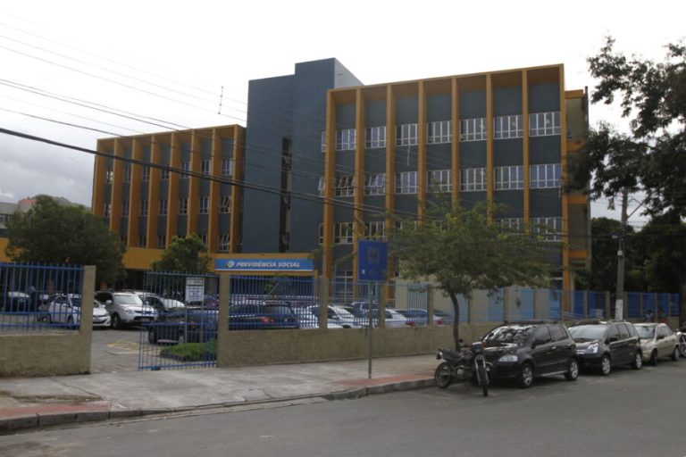 40 mil vão trabalhar mais para se aposentar