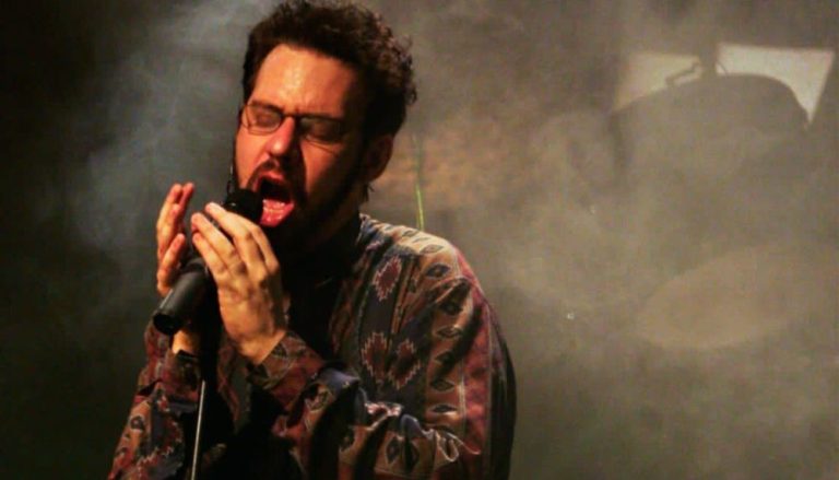 Musical gratuito sobre Renato Russo nesta quarta