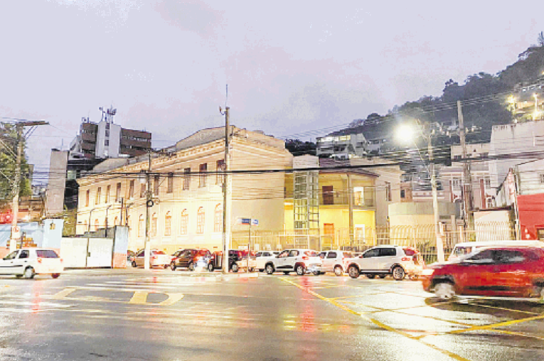 Motorista é sequestrado no centro de Vitória