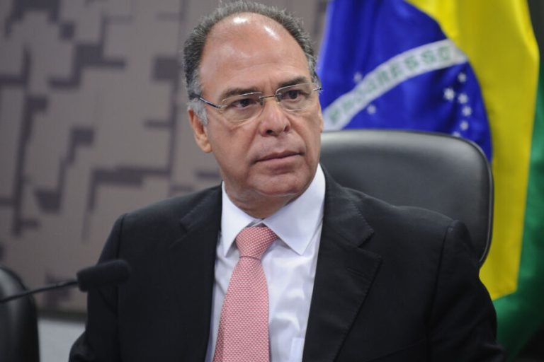 PEC da transição libera confisco de dinheiro