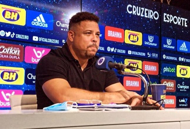 Ronaldo defende Fernando Diniz como técnico da Seleção