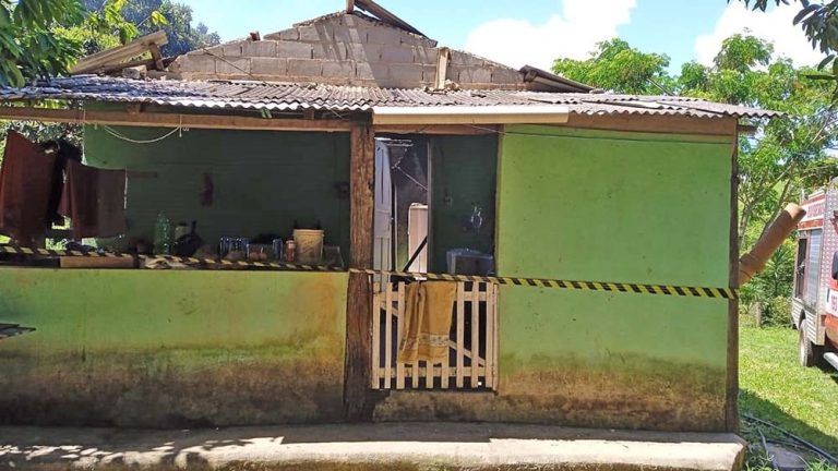 Marido é preso acusado de matar mulher e os três filhos no ES