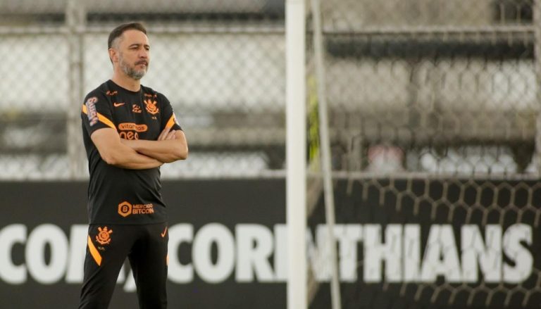 Flamengo anuncia Vítor Pereira como novo técnico para o próximo ano
