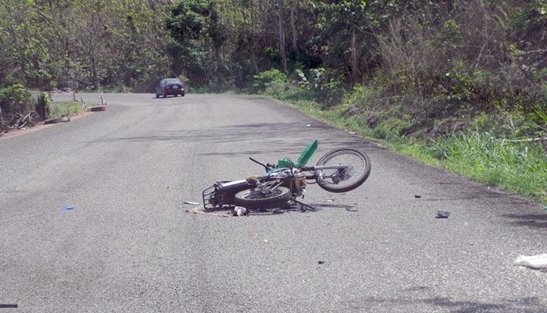 Motociclista será indenizada após cair em buraco de rodovia no ES