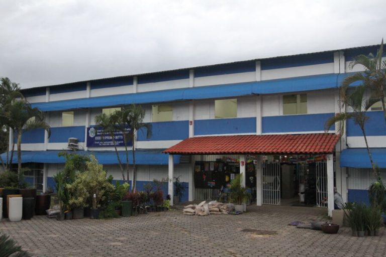 Escola alvo de ataque em Aracruz reabre nesta quarta
