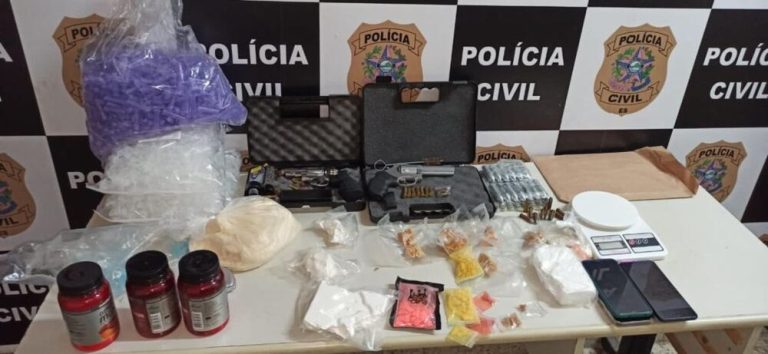 Suspeito de vender drogas próximo a polo universitário é preso no ES