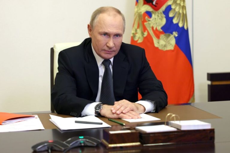 Rússia e China preparam exercício naval conjunto a partir de quarta-feira