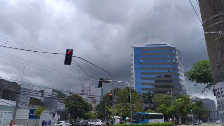 Natal vai ser com sol ou chuva? Veja a previsão do tempo